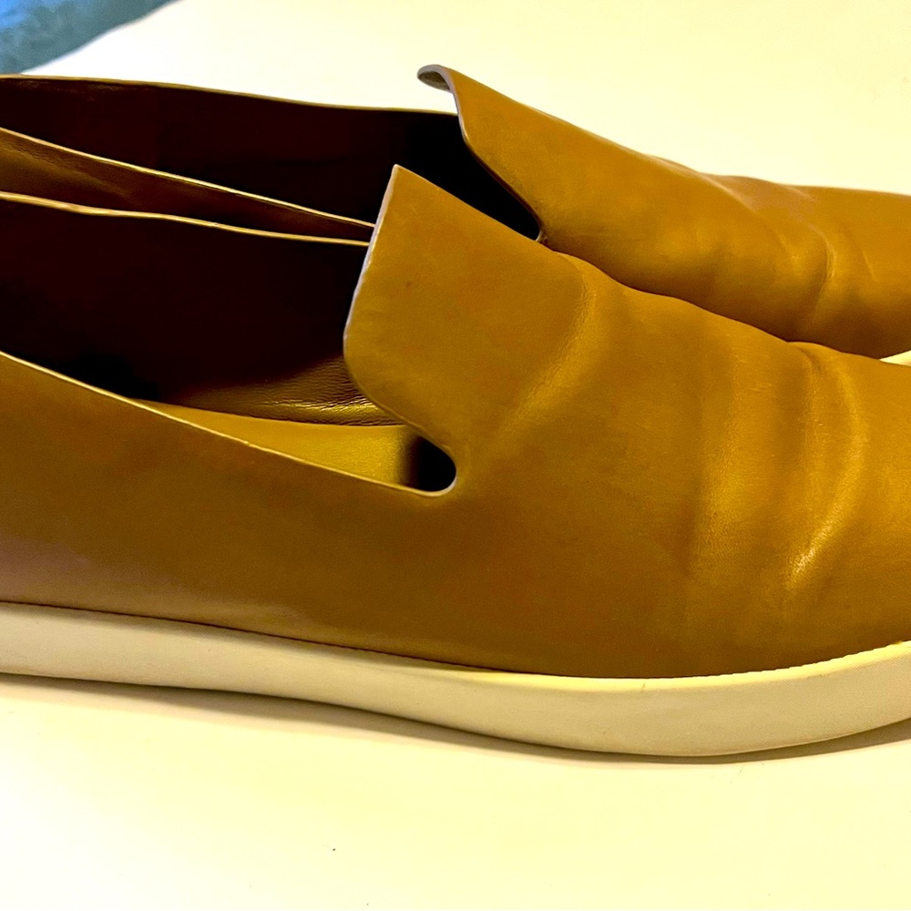 Vince Women’s Leather Slip-on Sneakers Size 8/38